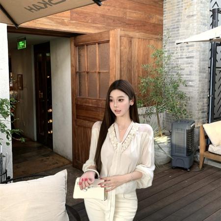 FA40011# 木耳边v领飘带衬衫宽松长袖内搭上衣衬衣女秋 服裝批發女裝批發服飾貨源