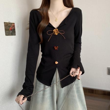 FA40054# 新款大码女装秋款设计感百搭显瘦v领T恤小众别致上衣 服裝批發女裝批發服飾貨源