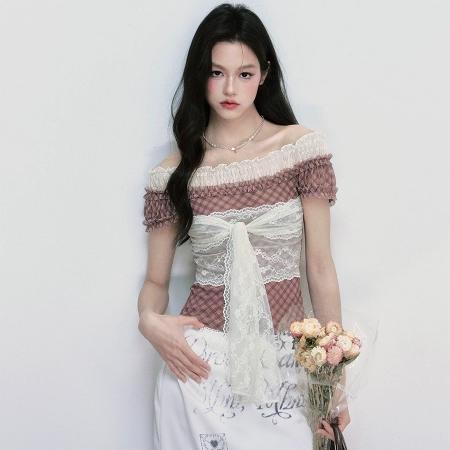 FA40191# 绀间诗络一字肩绑带网纱蕾丝格子短袖上衣  服裝批發女裝批發服飾貨源