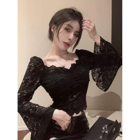 FA40206# 带胸垫喇叭袖蕾丝衫露锁骨法式修身显瘦百搭露脐短款黑色外穿上衣  服裝批發女裝批發服飾貨源