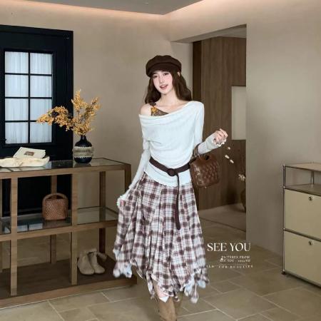 FA40210# 抖音温柔风辣妹穿搭纯欲假两件斜肩上衣女秋季不规则  服裝批發女裝批發服飾貨源