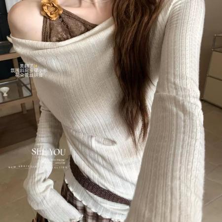 FA40210# 抖音温柔风辣妹穿搭纯欲假两件斜肩上衣女秋季不规则  服裝批發女裝批發服飾貨源