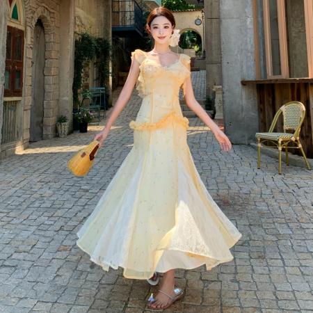 FA40261# 甜美风荷叶边时尚显白黄色吊带连衣裙长裙  服裝批發女裝批發服飾貨源