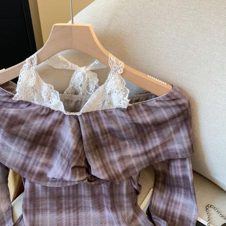 FA40348# 秋季渐变条纹蕾丝衫一字肩挂脖紧身上衣女 服裝批發女裝批發服飾貨源