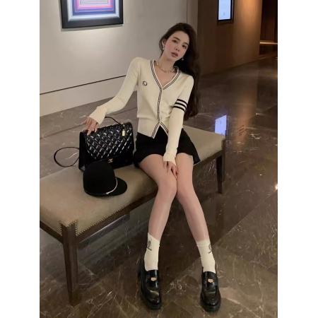 FA40461# 学院风上衣v领针织开衫女早秋款新款小衫韩系修身毛衣外套 服裝批發女裝批發服飾貨源