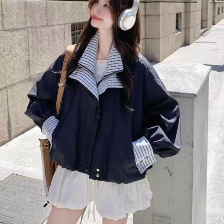 YF5890# 图片色冬季新款假两件叠领条纹设计拉链系扣宽松短款夹克外套 服裝批發女裝批發服飾貨源