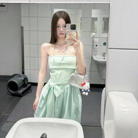 YF5893# 图片色一字肩抹胸弹力修腰系蝴蝶结过膝中长款拼接衣裙 服裝批發女裝批發服飾貨源