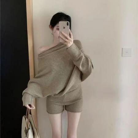 YF5907# 性感时尚蝙蝠袖套头两穿露肩宽松显瘦慵懒风休闲针织上衣 服裝批發女裝批發服飾貨源
