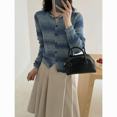 YF5906# 秋冬彩虹提花编织圆领长袖排扣镂空薄款别致针织上衣 服裝批發女裝批發服飾貨源