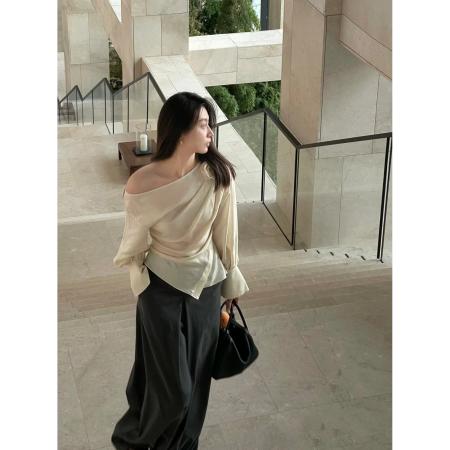 FA40654# 春夏季时尚新款设计感小众玫瑰花朵斜肩露肩衬衫长袖女上衣 服裝批發女裝批發服飾貨源
