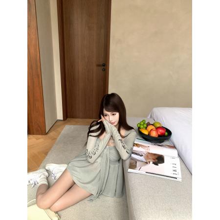 FA40713# 新款美式复古天丝羊绒辣妹绑带抹胸上衣长袖外搭针织开衫两件套女 服裝批發女裝批發服飾貨源