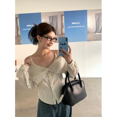 FA40721# 新款设计感一字肩吊带条纹衬衫女长袖短款收腰上衣女 服裝批發女裝批發服飾貨源