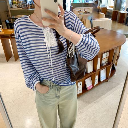 FA40772# 图高级感抽绳系带条纹长袖针织衫女新款宽松显瘦气质上衣 服裝批發女裝批發服飾貨源