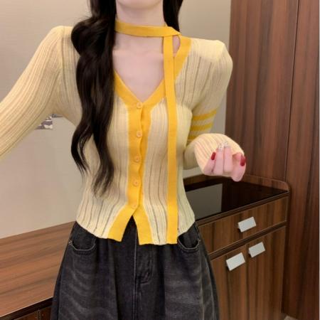 FA40841# 秋冬新款韩版V领撞色甜辣修身显瘦小个子带肩垫针织开衫 服裝批發女裝批發服飾貨源