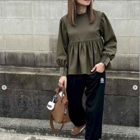 FA40850# 春秋女泡泡袖宽松休闲女长袖衬衣两面穿设计感上衣 服裝批發女裝批發服飾貨源