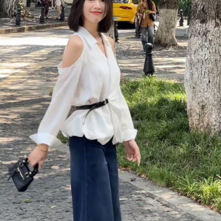 FA40967# 不规则露肩白色衬衫女设计感小众秋季法式收腰上衣巨好看独特衬衣 服裝批發女裝批發服飾貨源