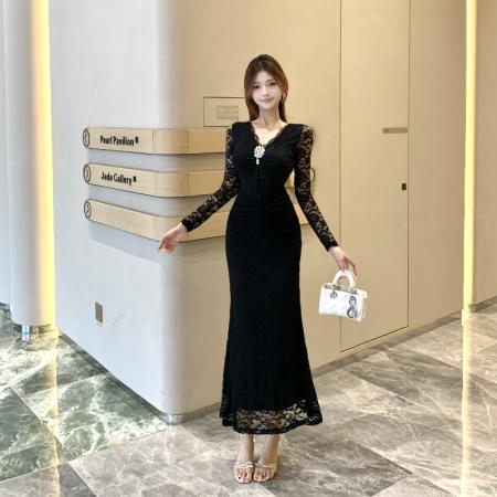FA41006# 蕾丝连衣裙新款黑色V领修身显瘦包臀鱼尾裙年会长裙 服裝批發女裝批發服飾貨源