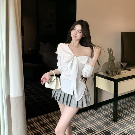 FA41136# 法式复古长袖衬衫女早秋季设计感小众蝴蝶结斜领露肩上衣 服裝批發女裝批發服飾貨源