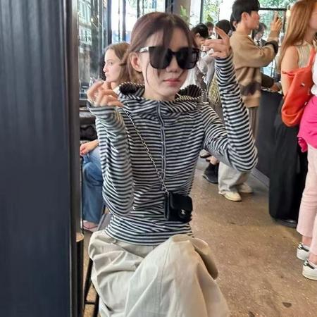 FA41354# 小众条纹撞色连帽长袖T恤女设计感修身显瘦洋气秋季新款辣妹上衣 服裝批發女裝批發服飾貨源