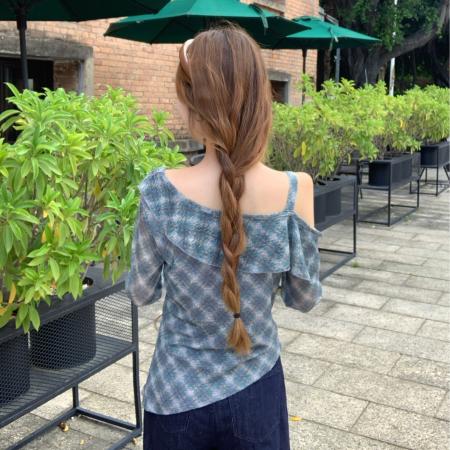 FA41360# 不规则荷叶边斜肩长袖T恤女秋季新款菱格辣妹风休闲修身上衣 服裝批發女裝批發服飾貨源