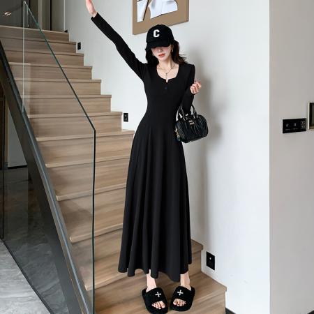 FA41405# 黑色赫本风长袖连衣裙女秋季U领收腰显瘦高腰休闲长裙子 服裝批發女裝批發服飾貨源