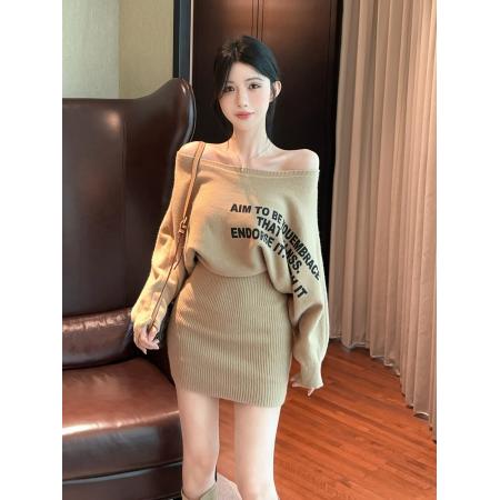 FA41610# 加厚辣妹露肩设计感针织连衣裙蝙蝠袖宽松显瘦毛衣裙 服裝批發女裝批發服飾貨源
