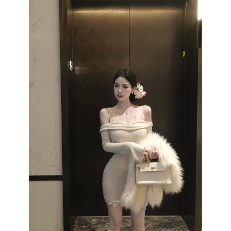 FA41667# 高级感假两件露肩针织连衣裙女蕾丝拼接包臀裙打底裙 服裝批發女裝批發服飾貨源