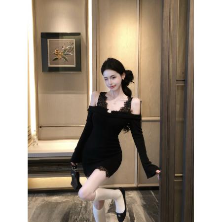 FA41667# 高级感假两件露肩针织连衣裙女蕾丝拼接包臀裙打底裙 服裝批發女裝批發服飾貨源