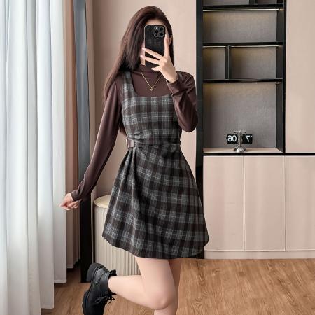 FA41792# 秋季韩版时尚休闲穿搭一整套女格子背带连衣裙打底衫两件套 服裝批發女裝批發服飾貨源