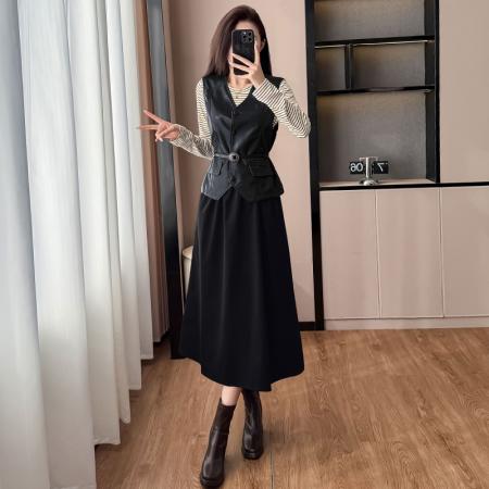 FA41794# 条纹T恤pu皮马甲连衣裙两件套女春秋新款爆款高级感两件套 服裝批發女裝批發服飾貨源