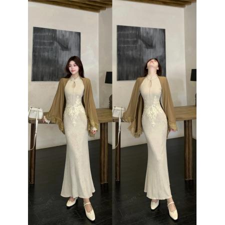 FA41972# 法式复古巨好看的秋冬连衣裙立领刺绣针织温婉气质两件套 服裝批發女裝批發服飾貨源