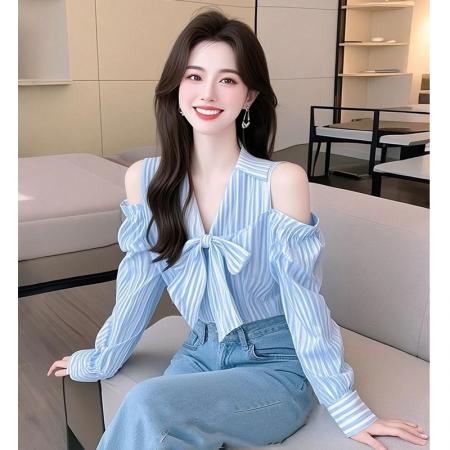 FA41975# 法式超好看独特漂亮露肩蝴蝶结上衣设计感高级蓝色条纹衬衫女春季 服裝批發女裝批發服飾貨源