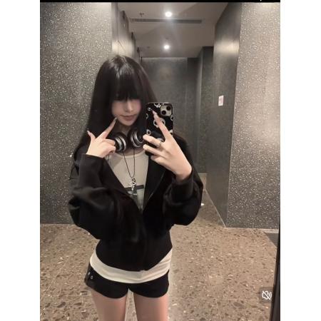 FA42010# 珍珠立体装饰短款连帽卫衣外套女秋高腰百搭休闲上衣 服裝批發女裝批發服飾貨源