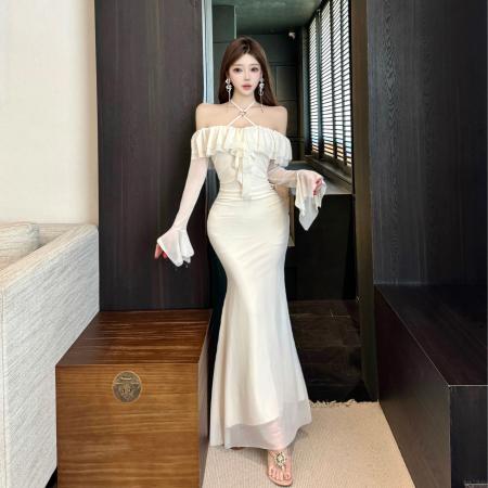 FA42250# 江南美人绝美高级感温柔纯欲性感设计感挂脖包臀礼服包臀长裙