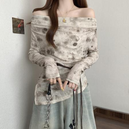 FA42261# 胖MM大码女装秋季新款扎染设计感一字领长袖T恤露肩上衣
