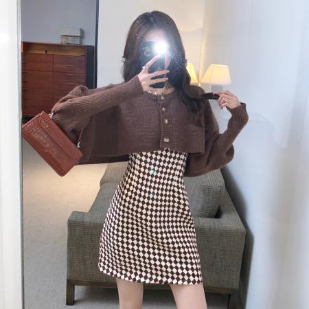 FA42512# 短款针织开衫辣妹格子修身吊带裙套装女秋冬毛衣披肩连衣裙两件套 服裝批發女裝批發服飾貨源