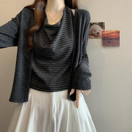 FA42523# 大码MM挂脖条纹拼接假两件显瘦长袖小衫设计感上衣女 服裝批發女裝批發服飾貨源