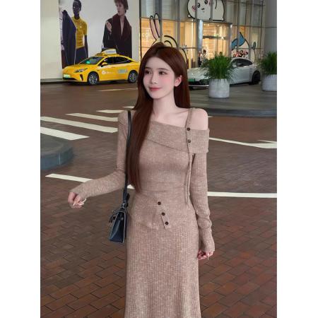 FA42539# 纯欲风斜肩露肩长袖上衣女早秋新款修身显瘦高腰微鱼尾半裙两件套 服裝批發女裝批發服飾貨源