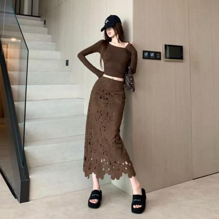 FA42566# 高级感复古咖色半身裙女秋季新款设计感烧花高腰显瘦休闲长裙 服裝批發女裝批發服飾貨源