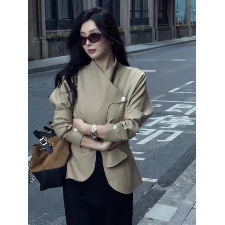 FA42572# 小众设计感卡其色风衣外套女秋季新款简单大方高级感收腰上衣 服裝批發女裝批發服飾貨源