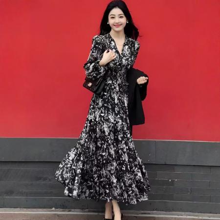 YF6005# 图片色赫本风长袖V领松紧腰收腹显瘦荷叶边碎花过膝中长款雪纺长裙