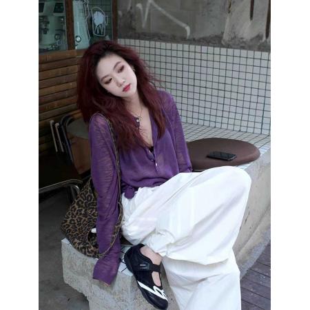 FA42736# 新款慵懒宽松紫色防晒罩衫薄上衣设计感别致辣妹半开领长袖t恤女 服裝批發女裝批發服飾貨源