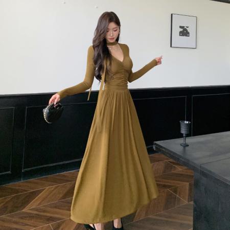 FA42801# 小众设计感褶皱飘带连衣裙女蠢秋冬季修身显瘦a字针织长裙 服裝批發女裝批發服飾貨源
