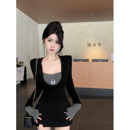FA42836# 辣妹风韩系学妹撞色拼接假两件大方领显瘦设计感上衣女 服裝批發女裝批發服飾貨源