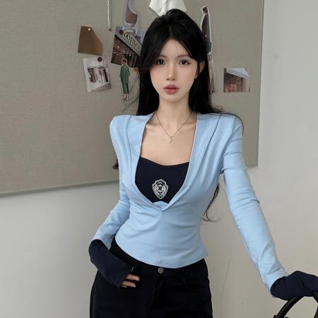 FA42836# 辣妹风韩系学妹撞色拼接假两件大方领显瘦设计感上衣女 服裝批發女裝批發服飾貨源