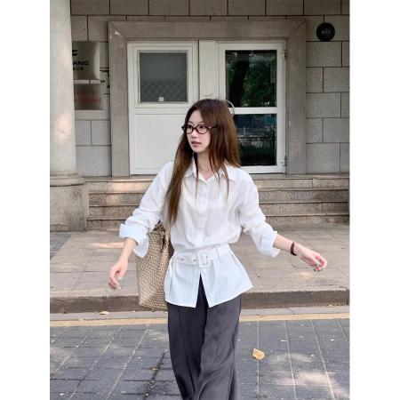 法式气质长袖POLO领白色衬衫女装秋季收腰显瘦中长款蓝色开衫上衣 服裝批發女裝批發服飾貨源