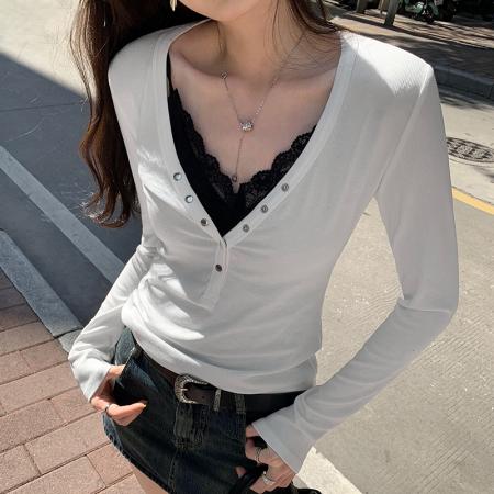 图蕾丝拼接V领内搭修身打底衫女秋冬新款辣妹可外穿长袖T恤 服裝批發女裝批發服飾貨源