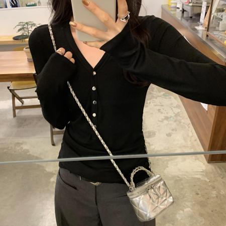 图蕾丝拼接V领内搭修身打底衫女秋冬新款辣妹可外穿长袖T恤 服裝批發女裝批發服飾貨源