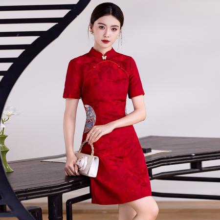 国风红色喜庆改良刺绣旗袍金店销售工作服新中式修身收腰连衣裙 服裝批發女裝批發服飾貨源