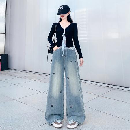 刺绣蝴蝶结牛仔长裤宽松紧高腰直筒阔腿显瘦加大码女装230斤 服裝批發女裝批發服飾貨源